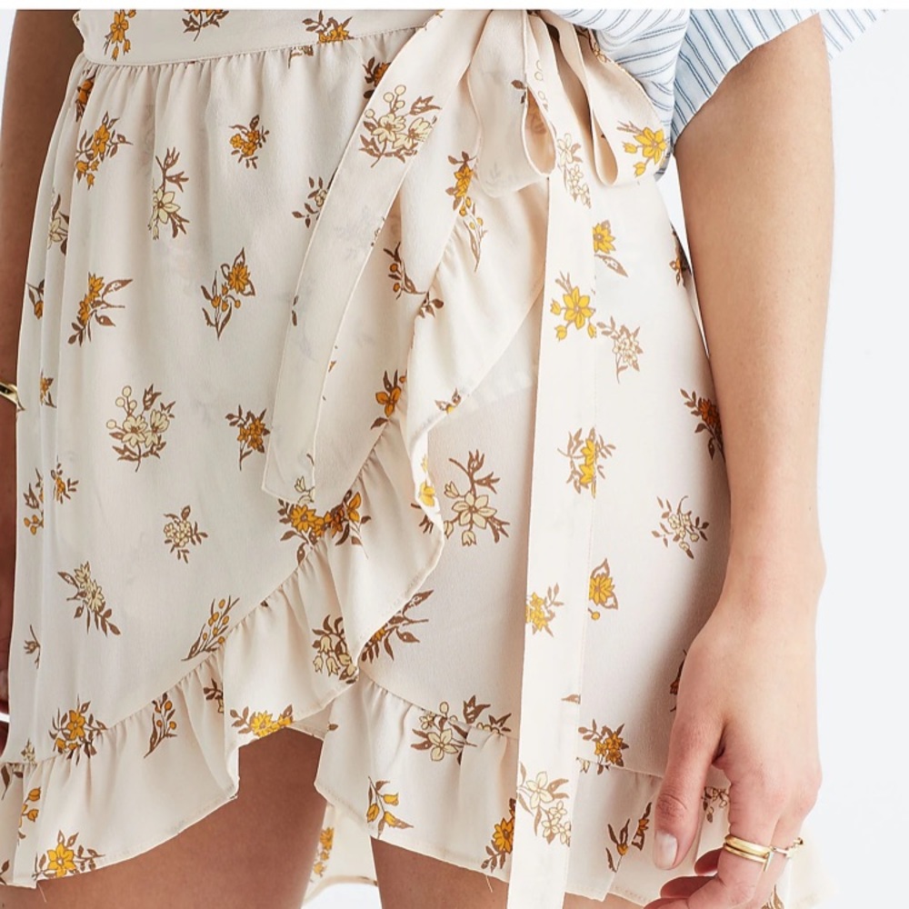 Madewell Floral Mini Skirt in Cream and Yellow